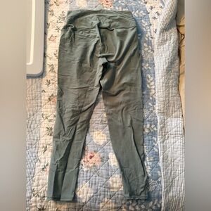 FLAWED ALO light blue leggings